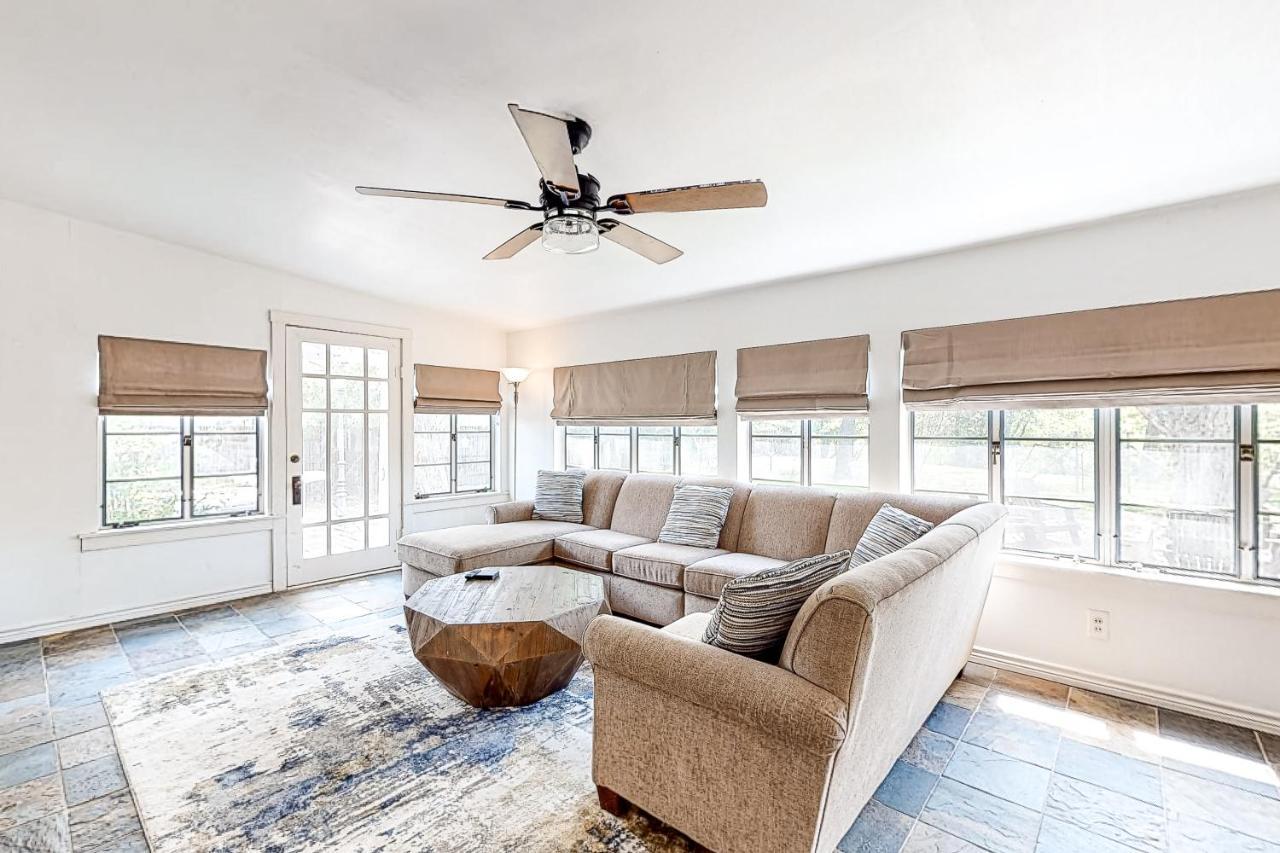 Liberty Creek Villa Fredericksburg Bagian luar foto